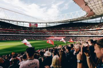 体坛联播｜热刺战平利兹联四轮不败，雄鹿接受字母哥交易报价｜世界杯买球官网网站官网（配图示意）